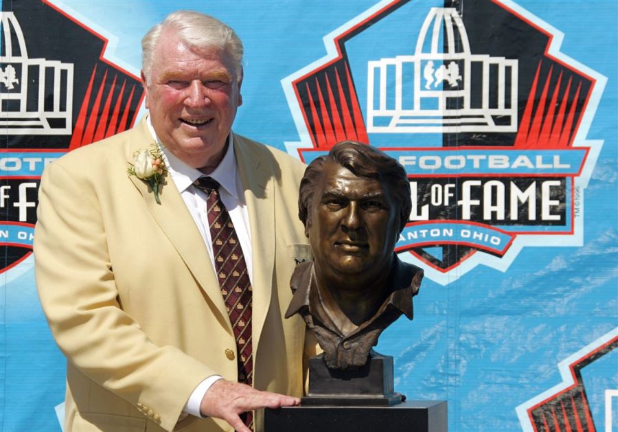John+Madden+was+inducted+into+the+National+Professionalfootball+Hall+of+Fame+in+2006.+Madden+died+Dec.+28%2C+2021.+