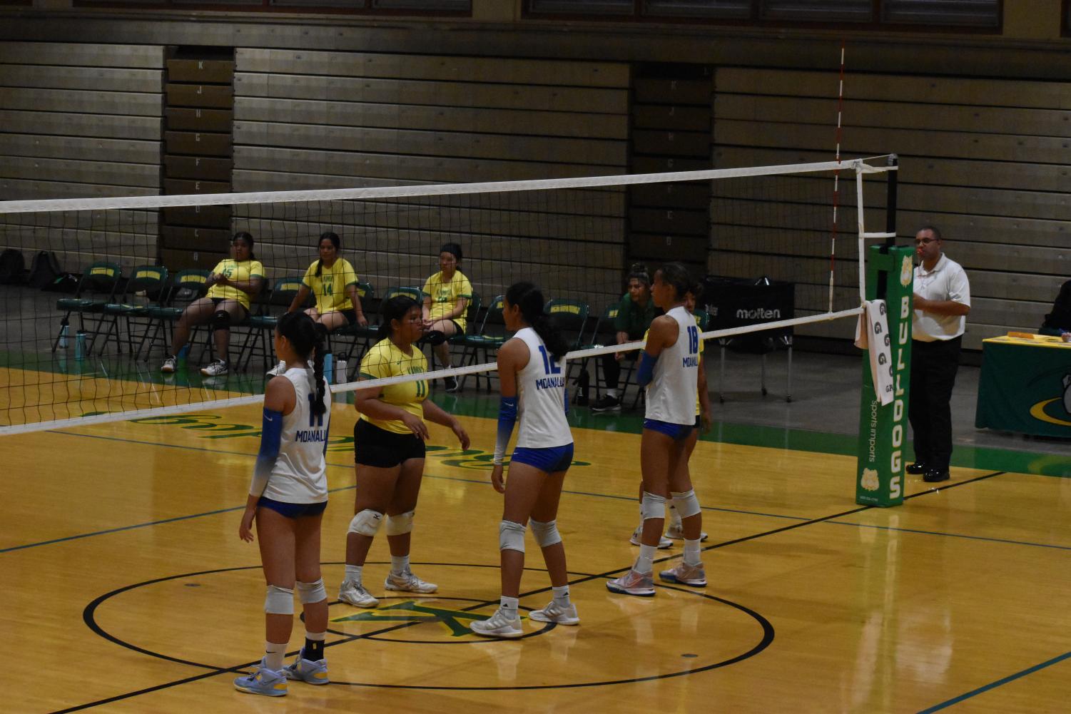 Ryson+Lum+charges+after+a+Leilehua+player+at+the+Sept.+9+Homecoming+game.+Moanalua+is+ranked+tenth+in+the+state.