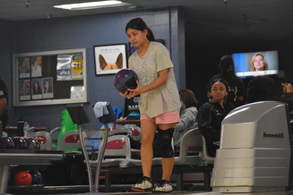 Caytlen Oishi-Gascon is the girls team member with the highest average: 155. This number puts her at No. 2 in the OIA East, less than a point away from the No. 1 girls bowler from Kaiser.